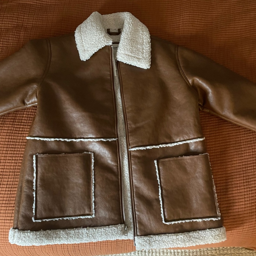 Abercrombie vegan leather Sherpa jacket size L